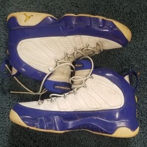 Air Jordan 9 Retro Kobe Bryant Edition. 23. Big Boy Size 7Y. 302359-121. 2016.